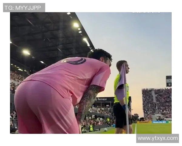 足球明星翘臀魅力大揭秘精彩图集尽在此处一览无余